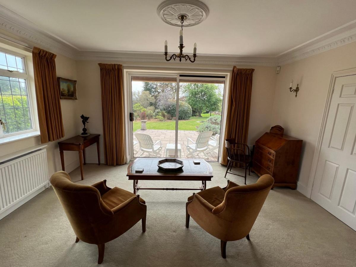 Holiday home Spacious With Large Private Garden