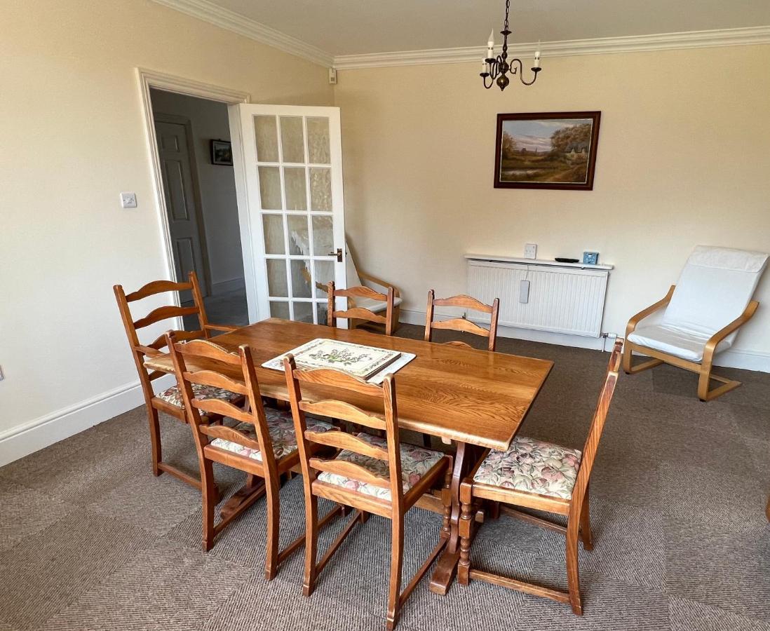 Holiday home Spacious With Large Private Garden *