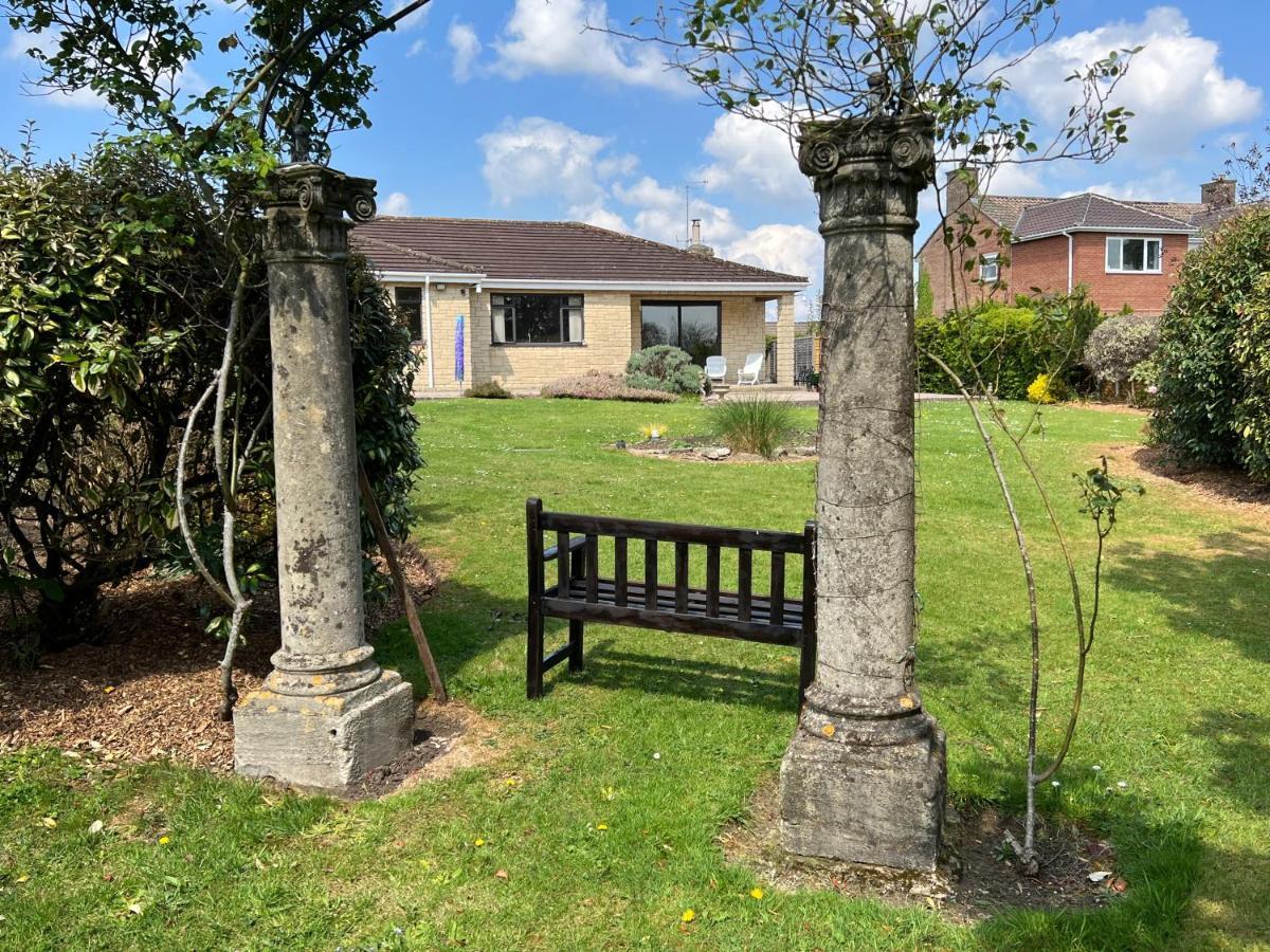 Spacious With Large Private Garden Holiday home Hilperton